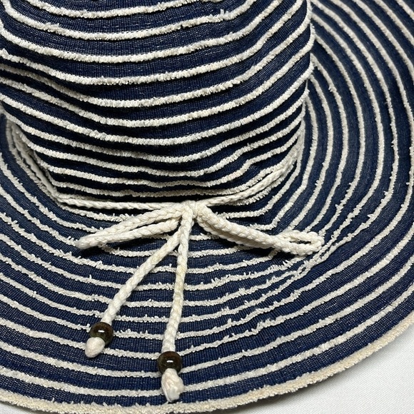 Wide Brim Sun Hat - Picture 4 of 11